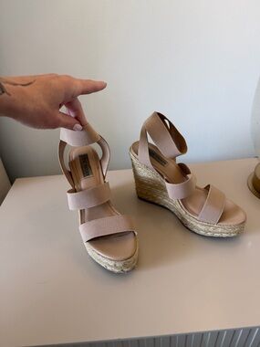 Steve Madden Nude/Tan Espadrille Wedge Sandals